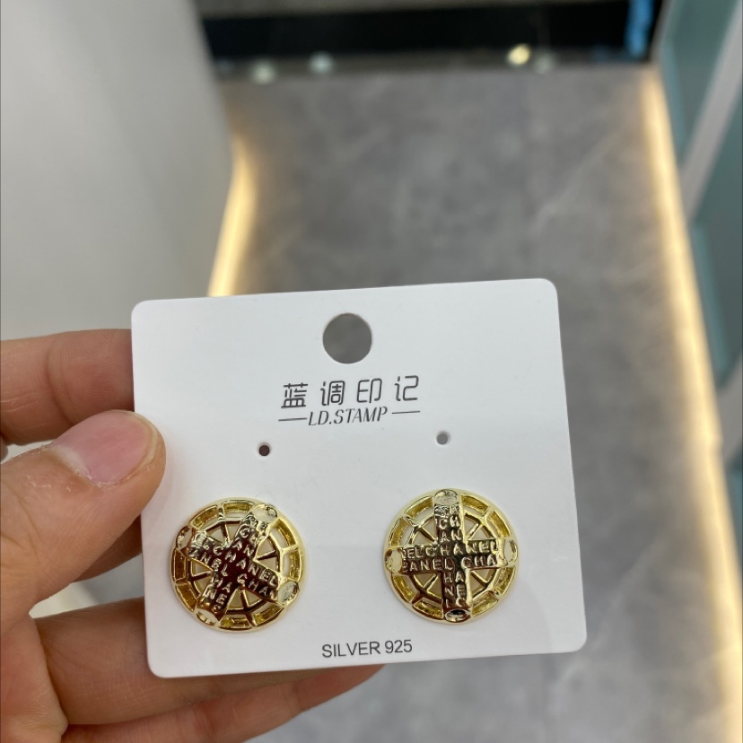 Fashion letter earrings thumbnail