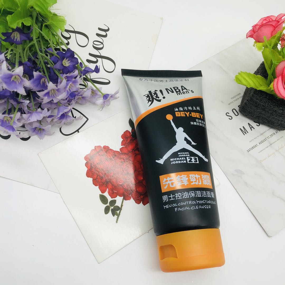 Pioneer Power Power for Men Oil Control Moisturizing cleanser full figure
