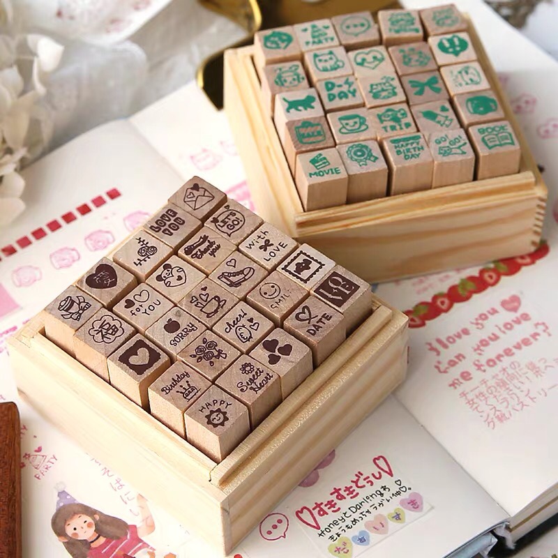 A set of cartoon hand-held diaries, wooden children's and Japanese-style cute and fresh stamps, and diary boxes Specification image
