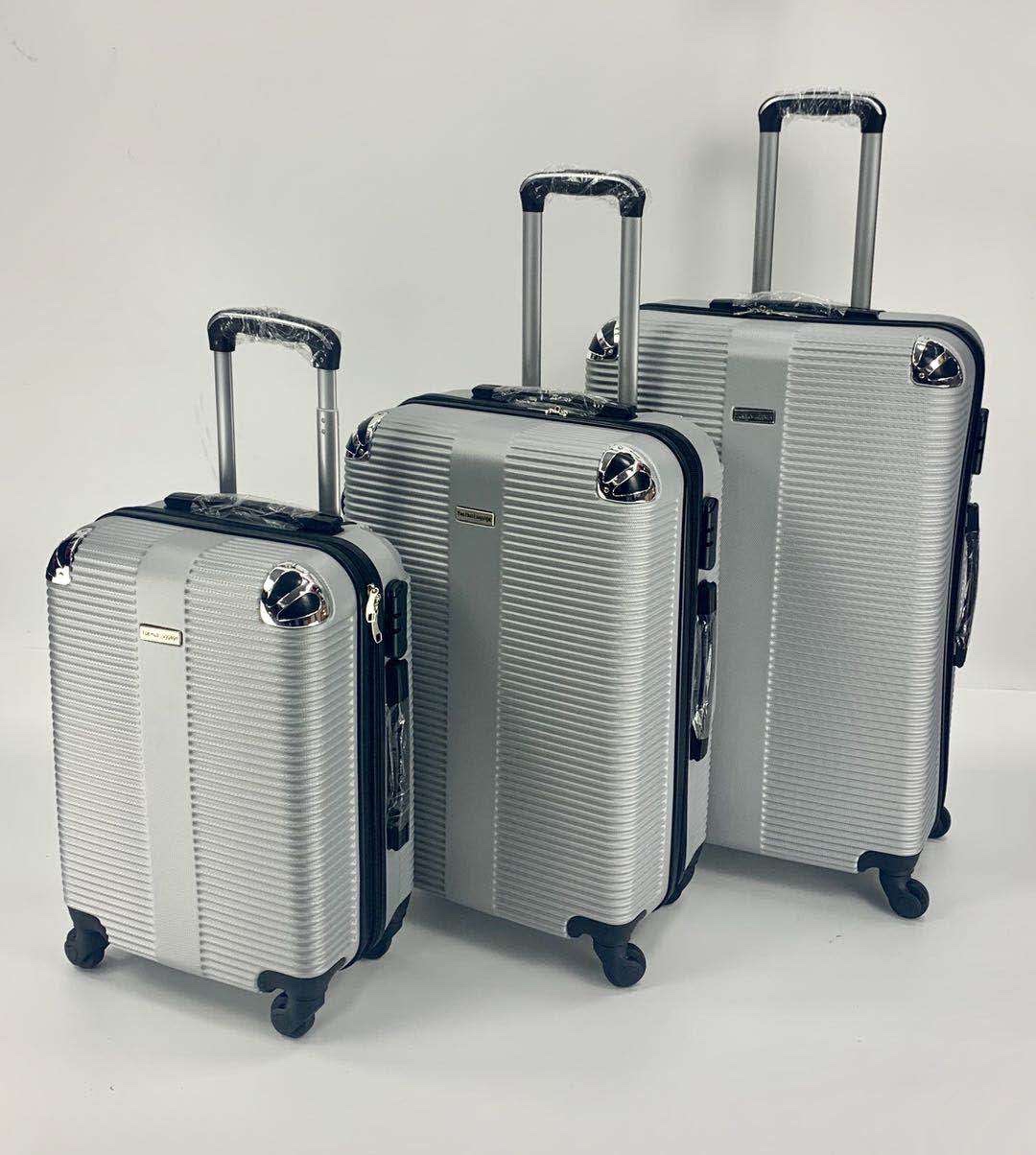 A three-piece suitcase thumbnail