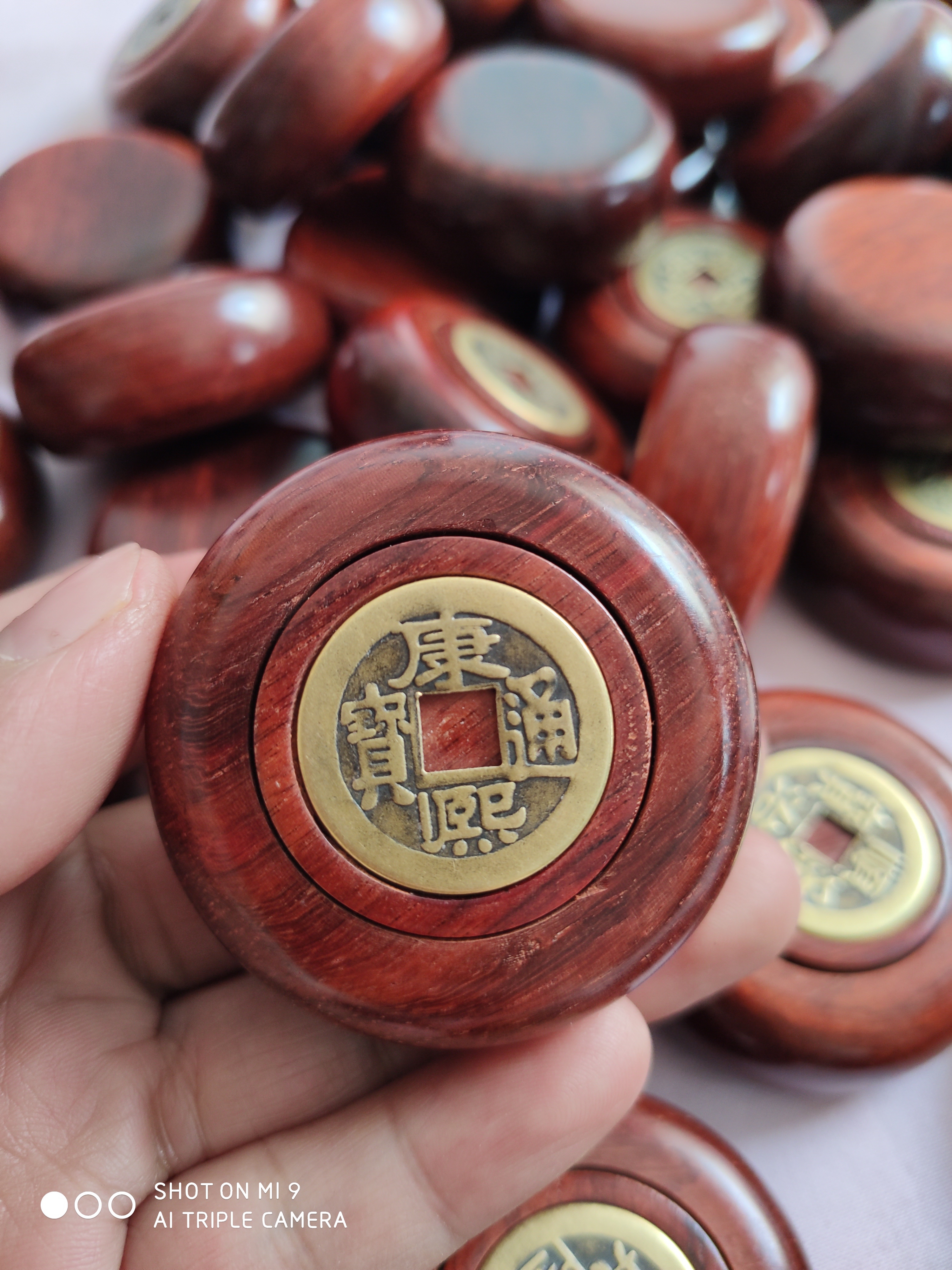 High-end African rhinoceros horn rosewood handles made from natural logs are profitable detail image 1