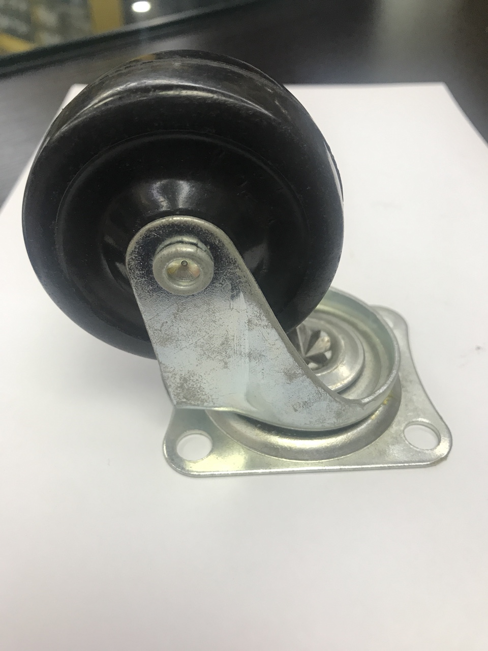 Industrial caster pushes flat brake wheel thumbnail