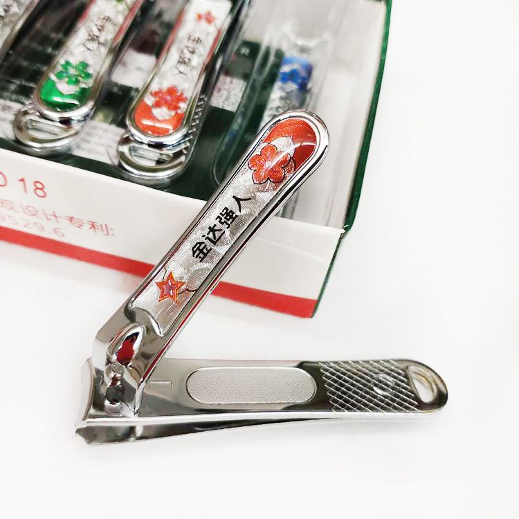 Qiangren stainless steel nail clippers and Scissors, premium nail clippers QR6601, 2-yuan store supply, 12 pieces per box Item Picture