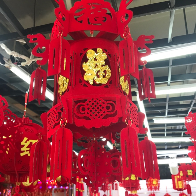 绒布福字灯笼