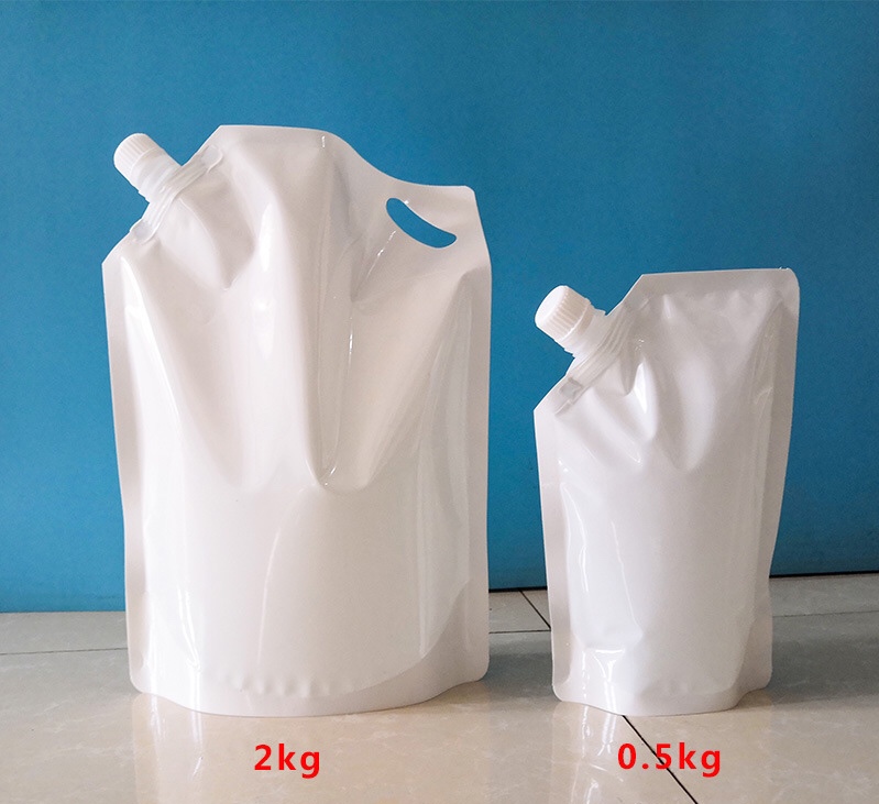 供应2021款2L 洗衣液袋子 自立吸嘴袋 洗衣液袋 液体塑料袋子