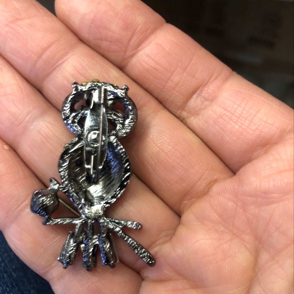 猫头鹰灰珍珠胸针详情图2