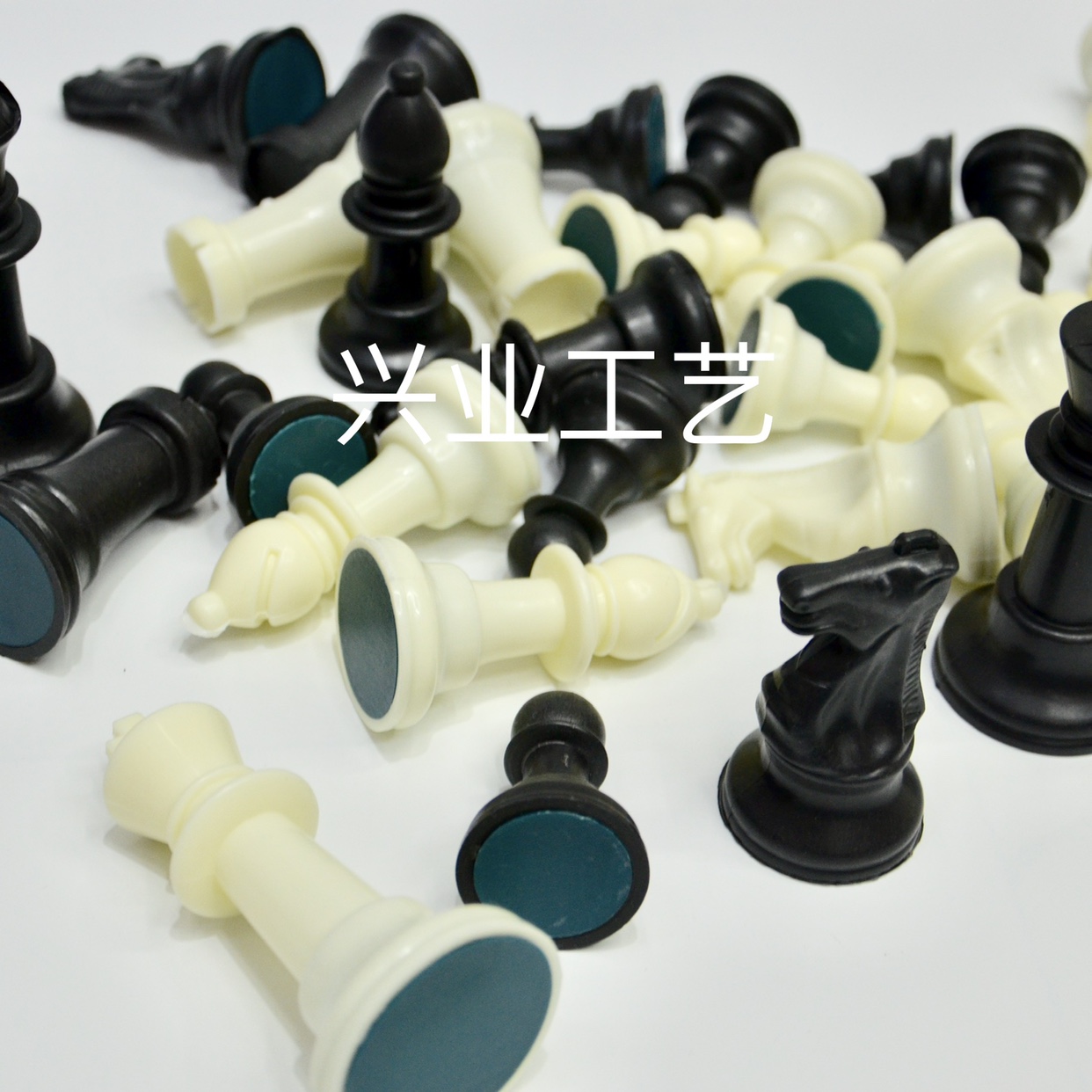象棋、围棋实物图