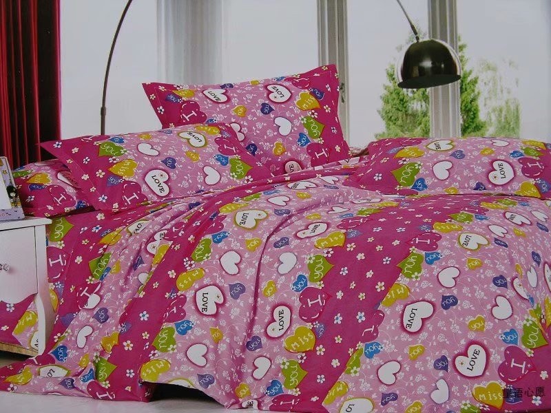 Wedding cotton pillowcases are on sale at the market, temple fair, night market and street stalls. They are cotton pillowcases with zippers detail image 3