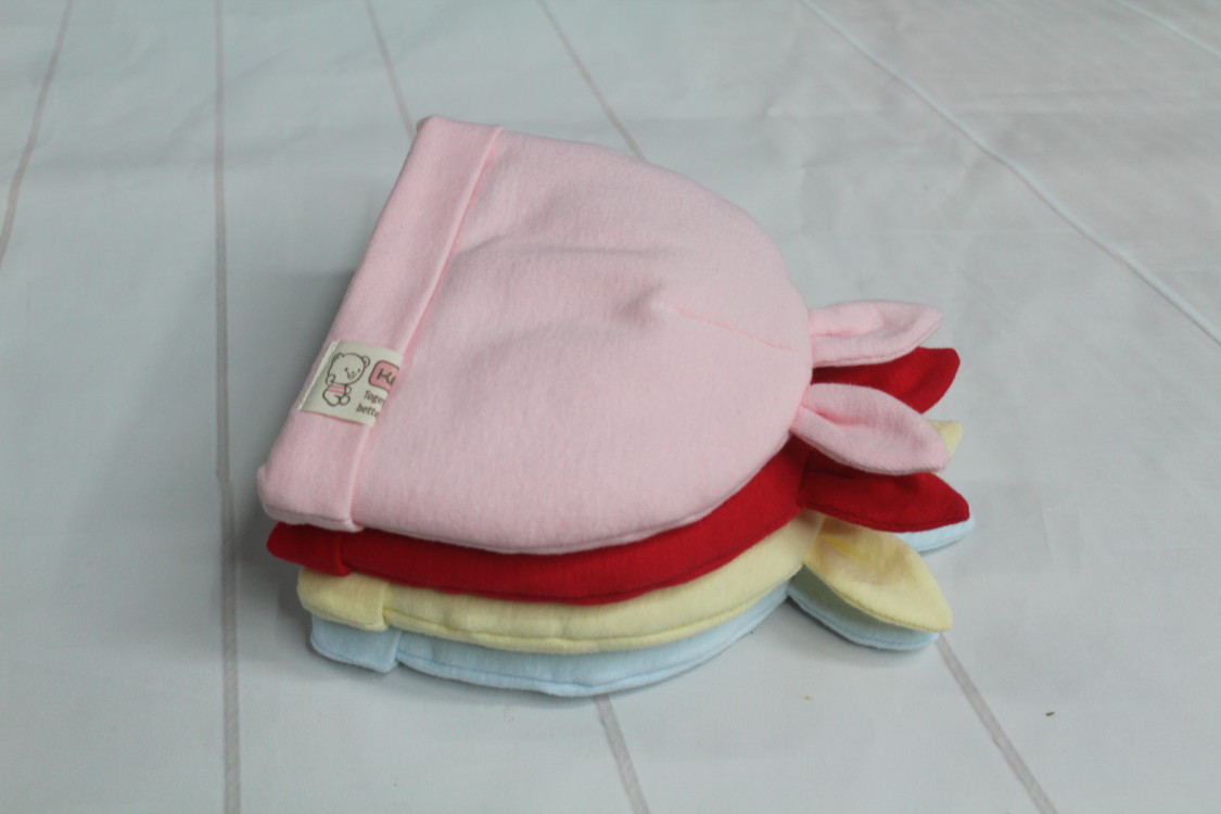 Detail of double-layer brim