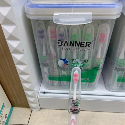 Banner Advance Medium Bristles