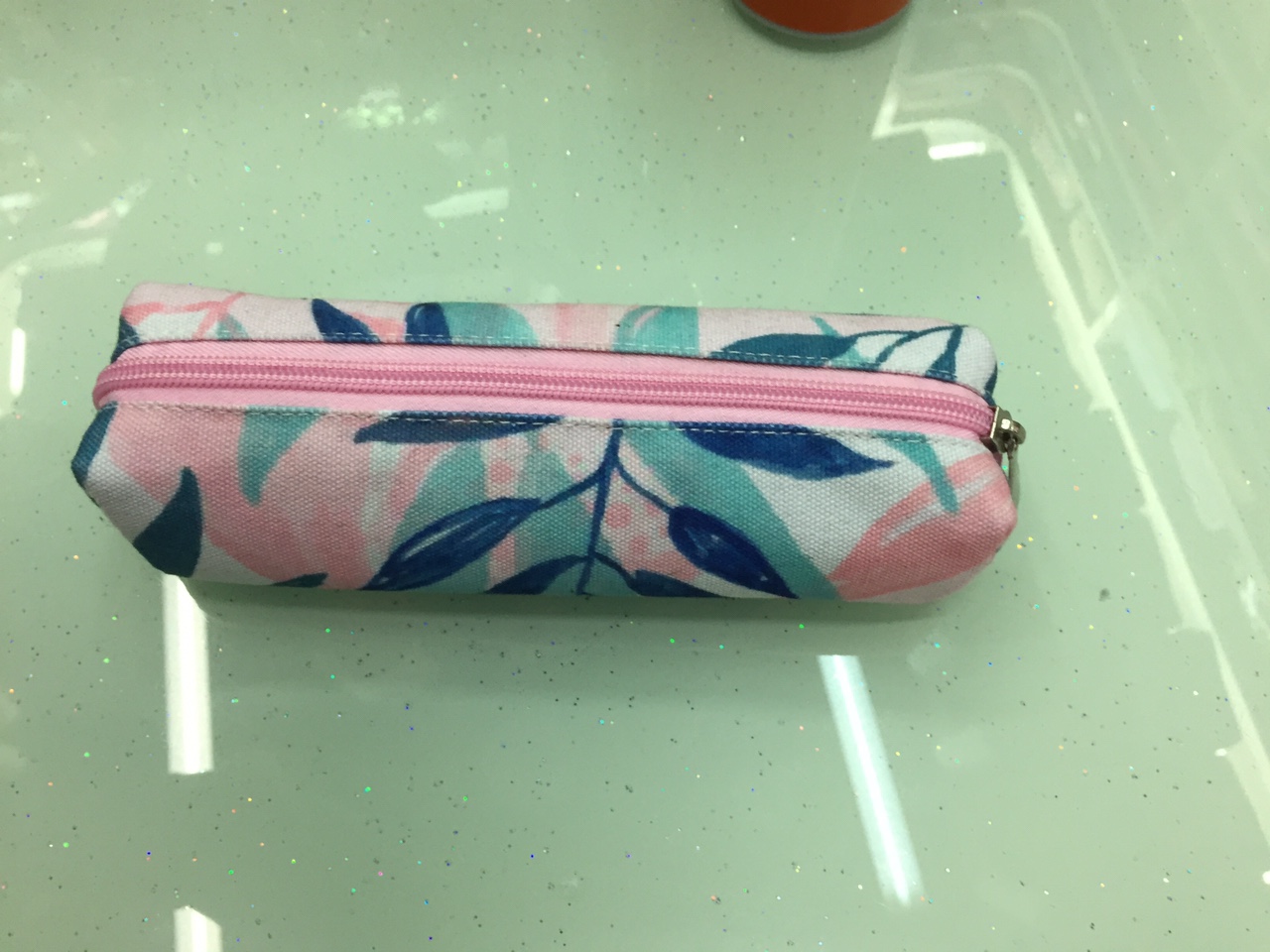 Stylish pen bag 1