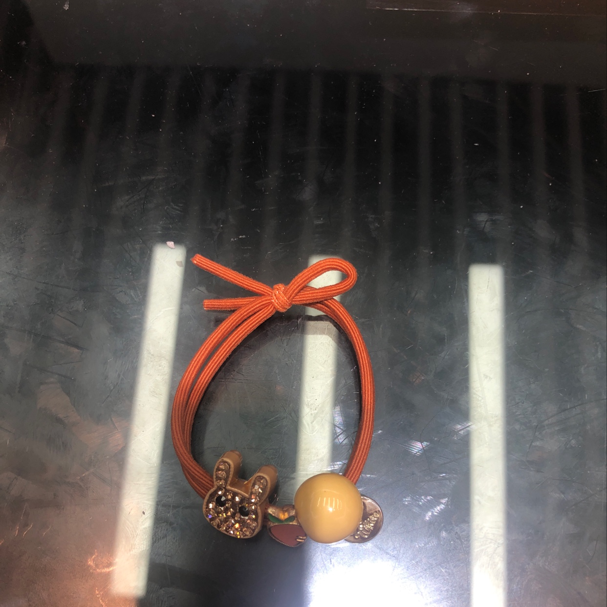 Rabbit radish orange rubber band thumbnail