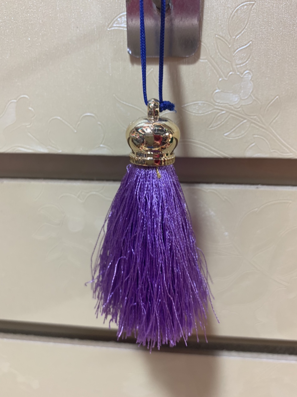 Cute hats, wool balls, polyester embroidered thread shoes, flower balls, tassels, decorative scarves, and plush ball hangers 20