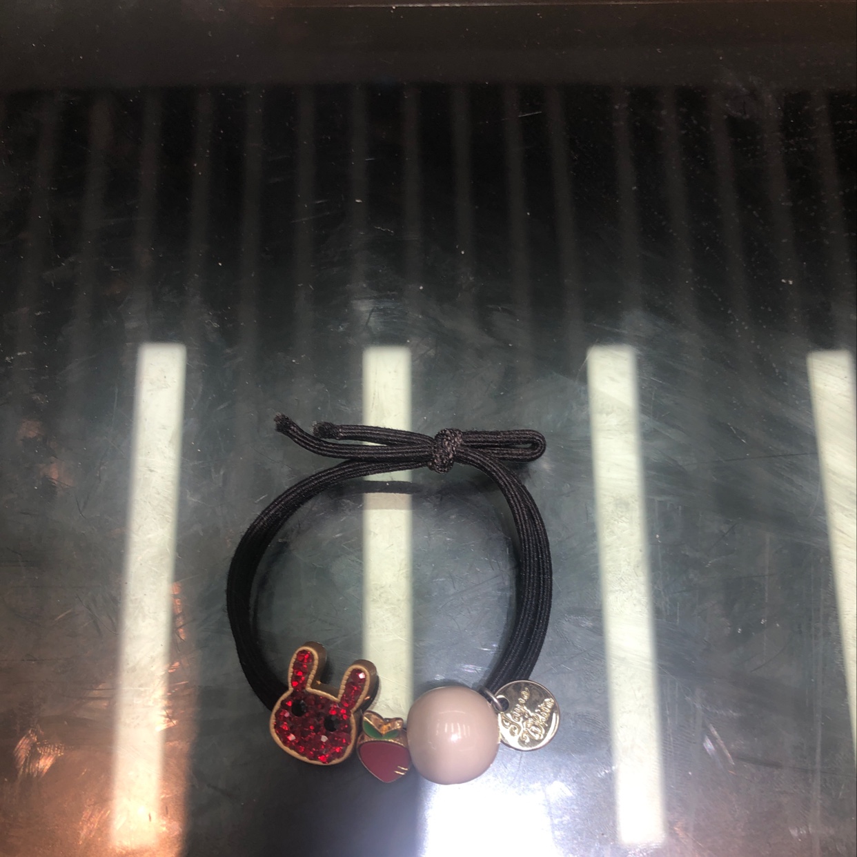 Rabbit radish black rubber band thumbnail