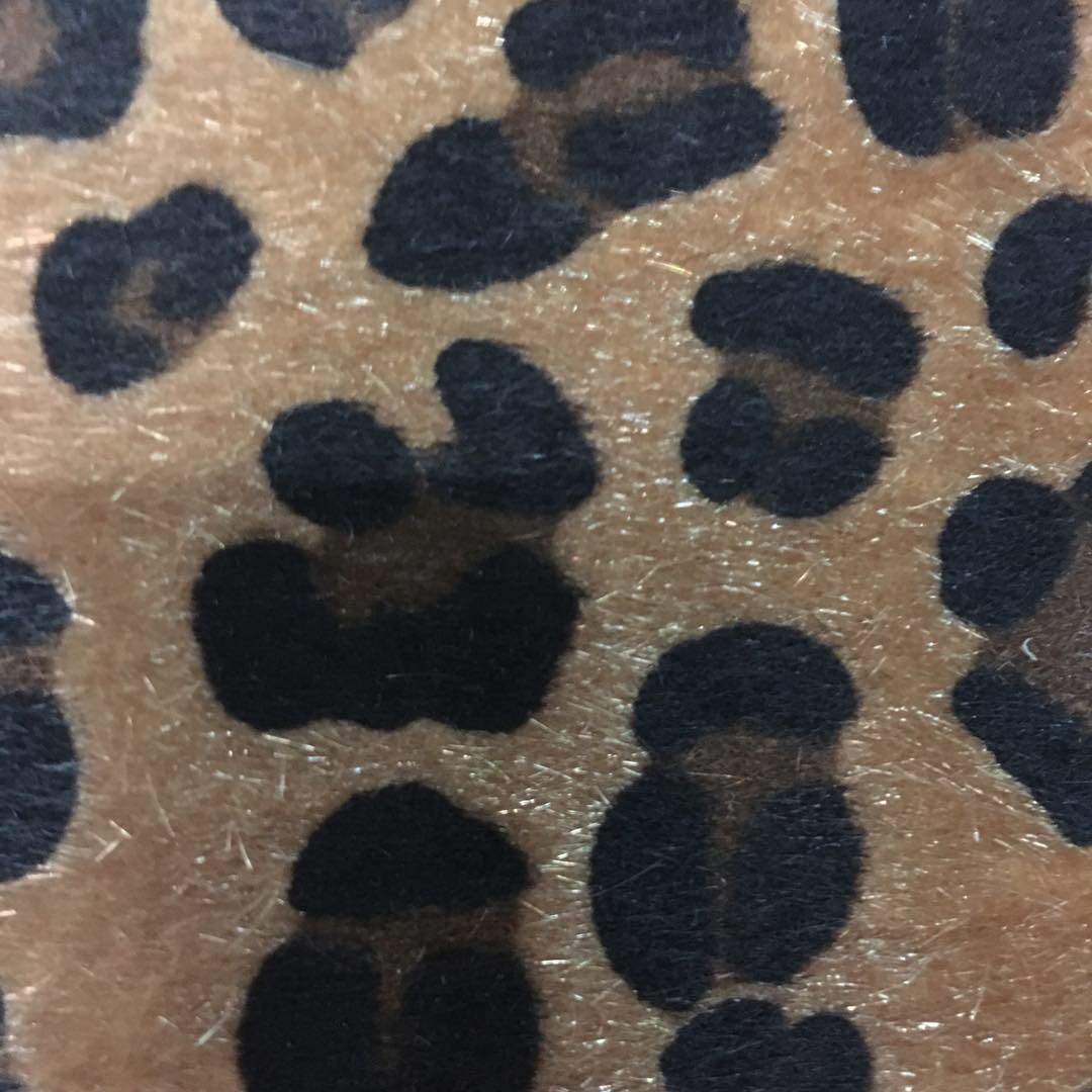 Anti-horsehair leopard print flocking leather Item Picture
