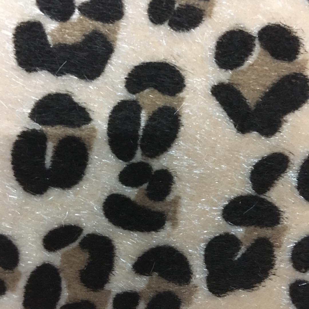Anti-horsehair leopard print flocking leather Application Scenario