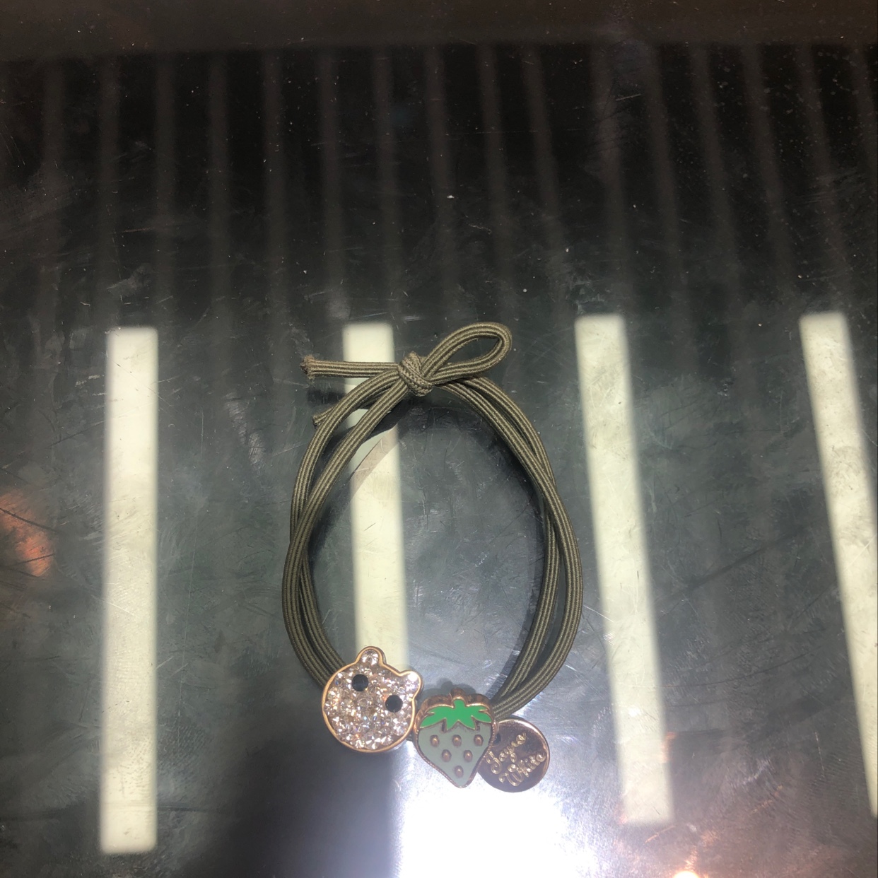 小熊头草莓绿色皮筋