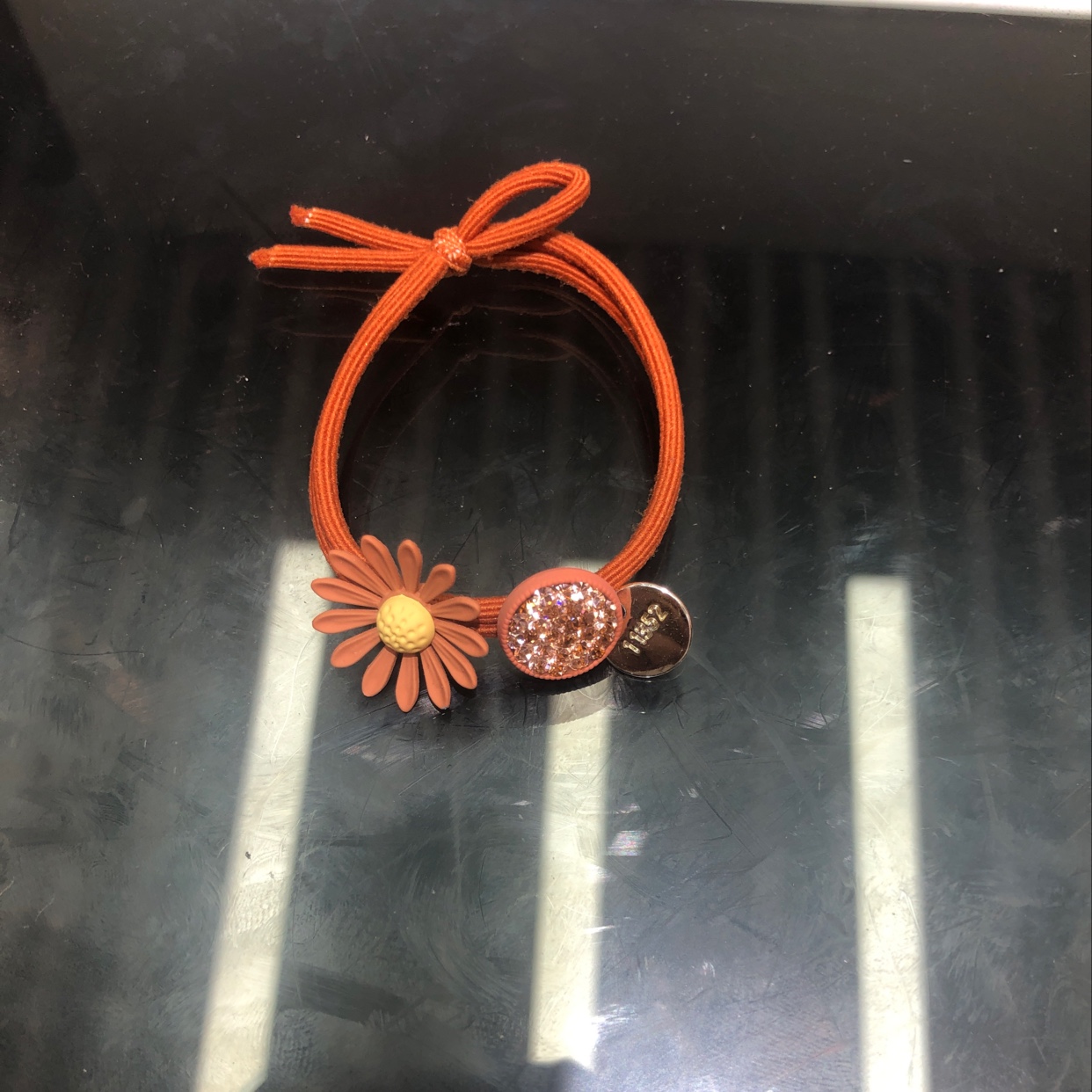 Orange diamond rubber band thumbnail