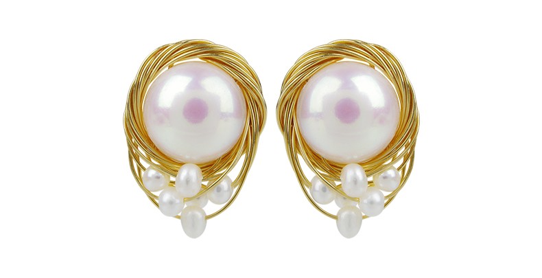 In 2020, The 14K Gold Injection Hand-Wound Natural Freshwater Pearl S925 Silver Needle Item Picture
