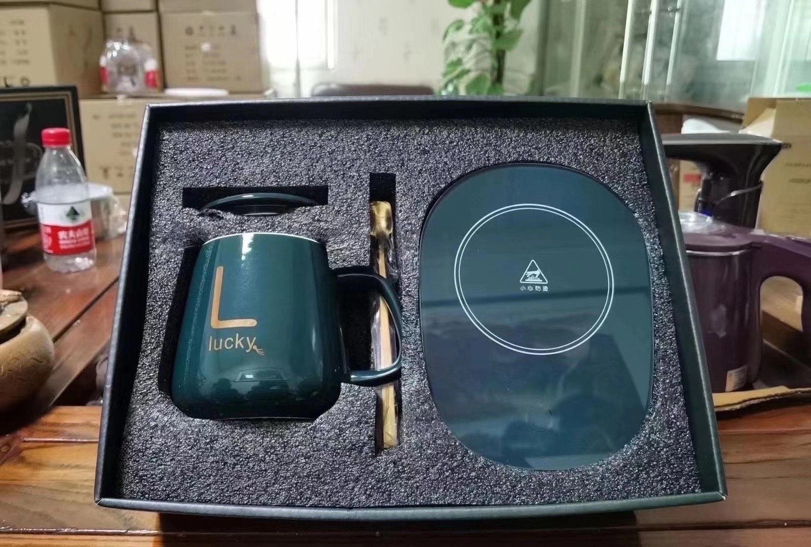 55-degree constant temperature cup with ceramic lid and spoon gift box packaging details Picture