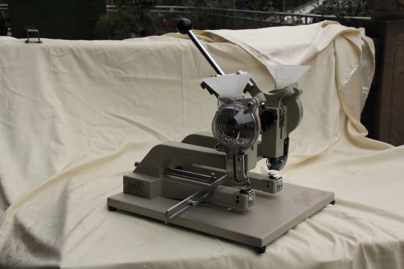 手动双头鸡眼机图