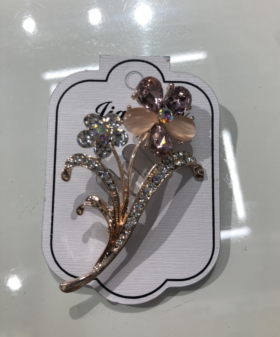 Korean version of the new fashion rhinestone brooch 013 thumbnail