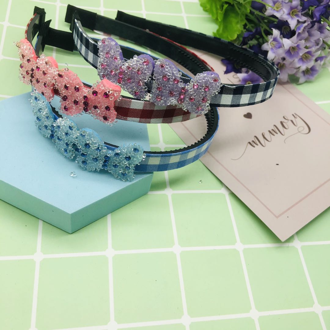 AD- Crystal bow tie headbuckle -3