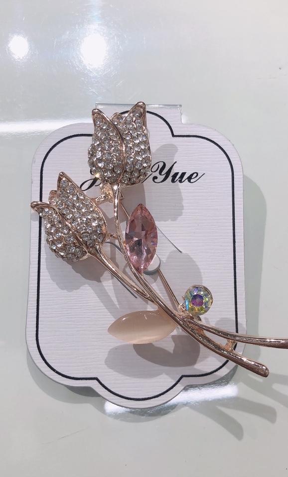 Korean version of the new fashion rhinestone brooch 012 thumbnail