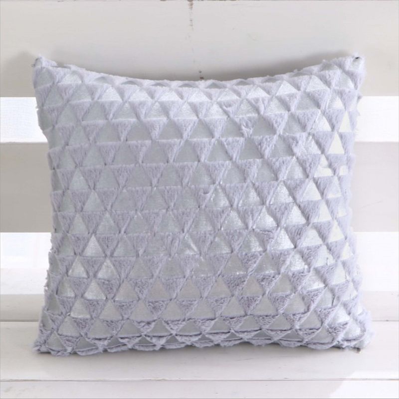 Wholesale of plush gold and silver embossed pillowcases without cores, cushions for tatami sofas and car headrests Item Picture