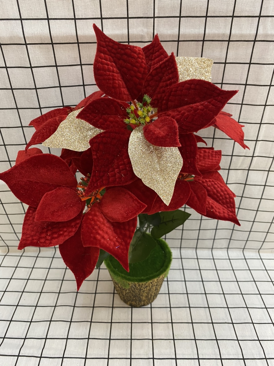 Seven high-quality diamond fleece Christmas flowers