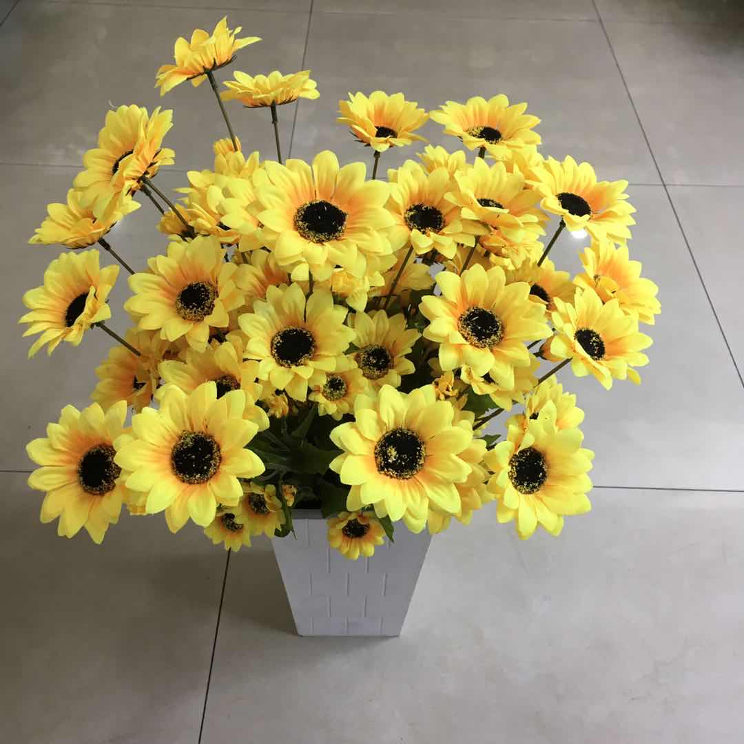 Living room artificial flower arrangement: 8-fork 48-head artificial sunflower