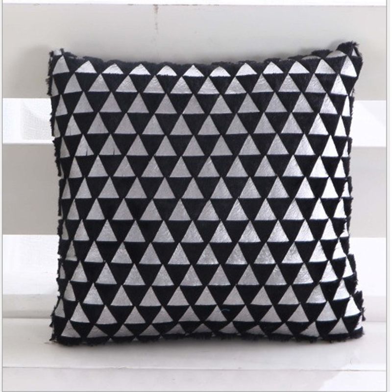 Wholesale of plush gold and silver embossed pillowcases without cores, cushions for tatami sofas and car headrests Specification image