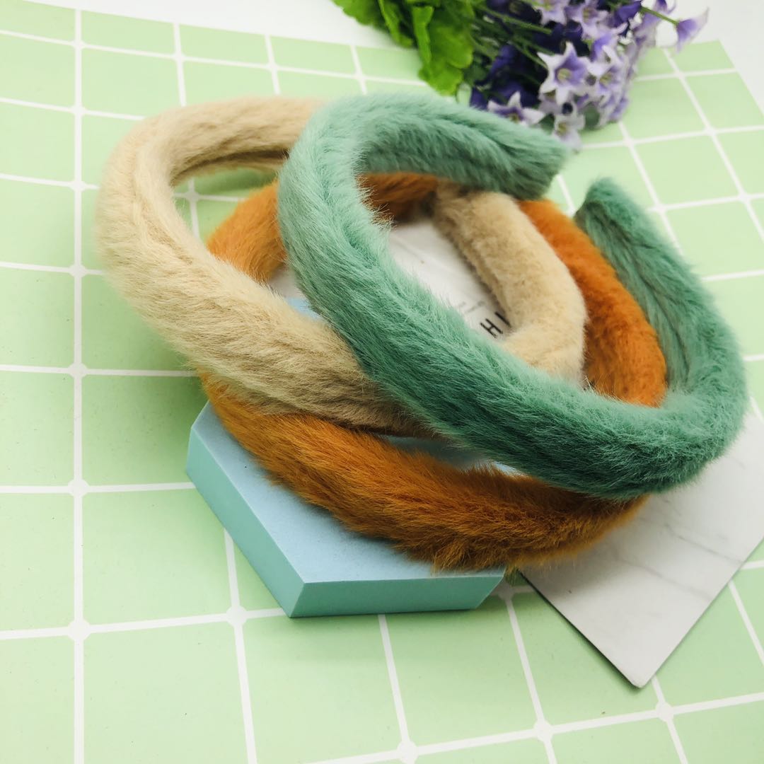 Fluffy head buckle