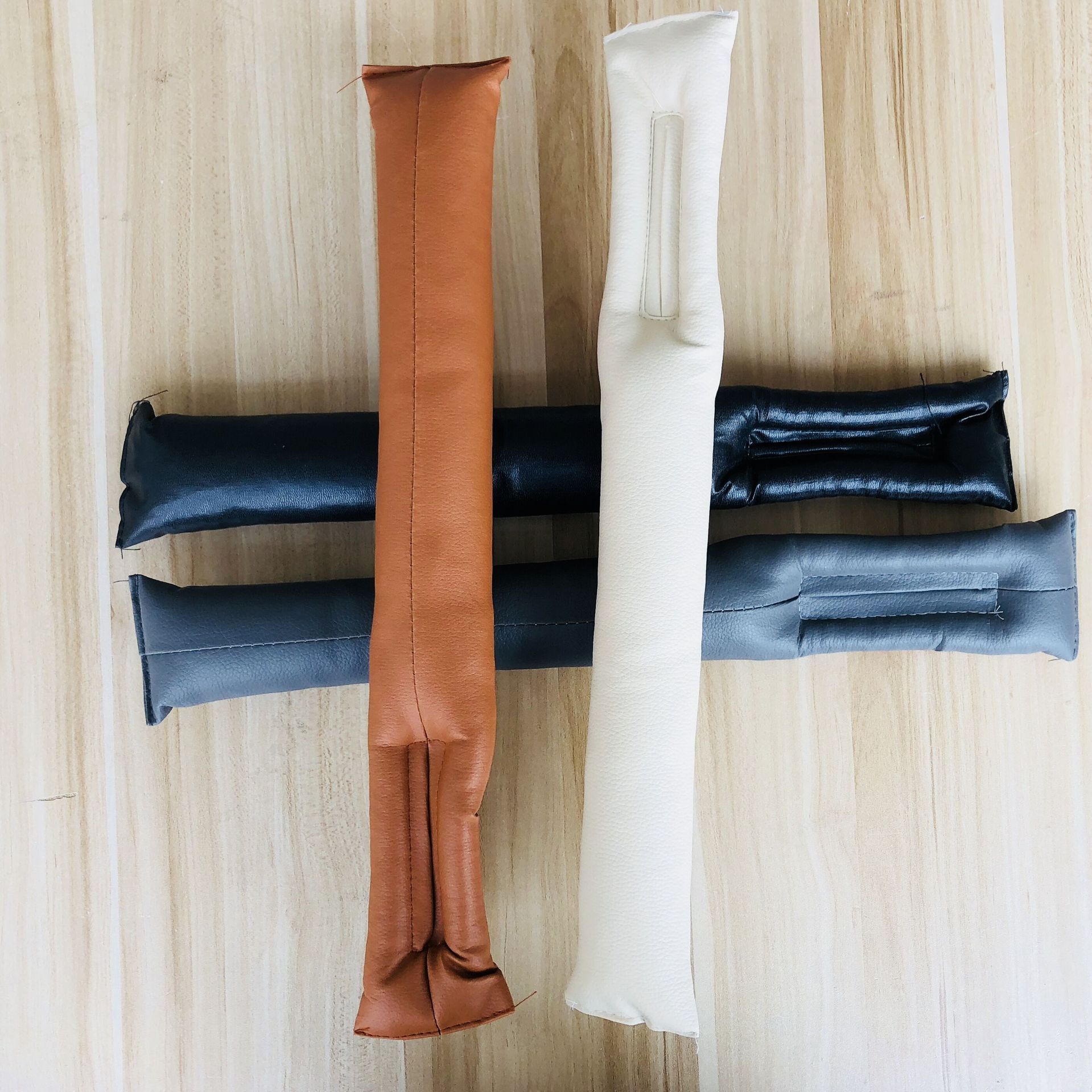 Car seat leak-proof slit strip upholstery with a strip seat slot plug thumbnail