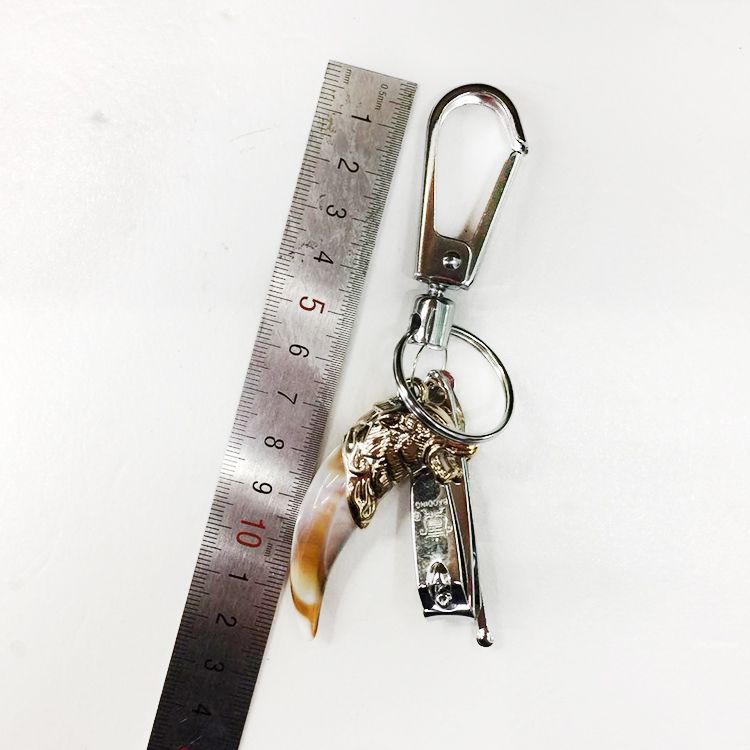 MQ Leopard Head Keychain - Iron Ear clipper Nail Clipper Accessory Pendant, one or two yuan supply Specification image