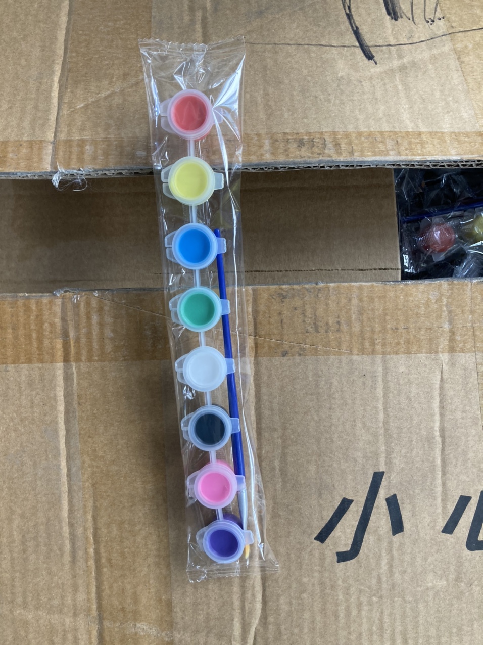 厂家直销丙烯颜料8色加排笔丙烯颜料套包装