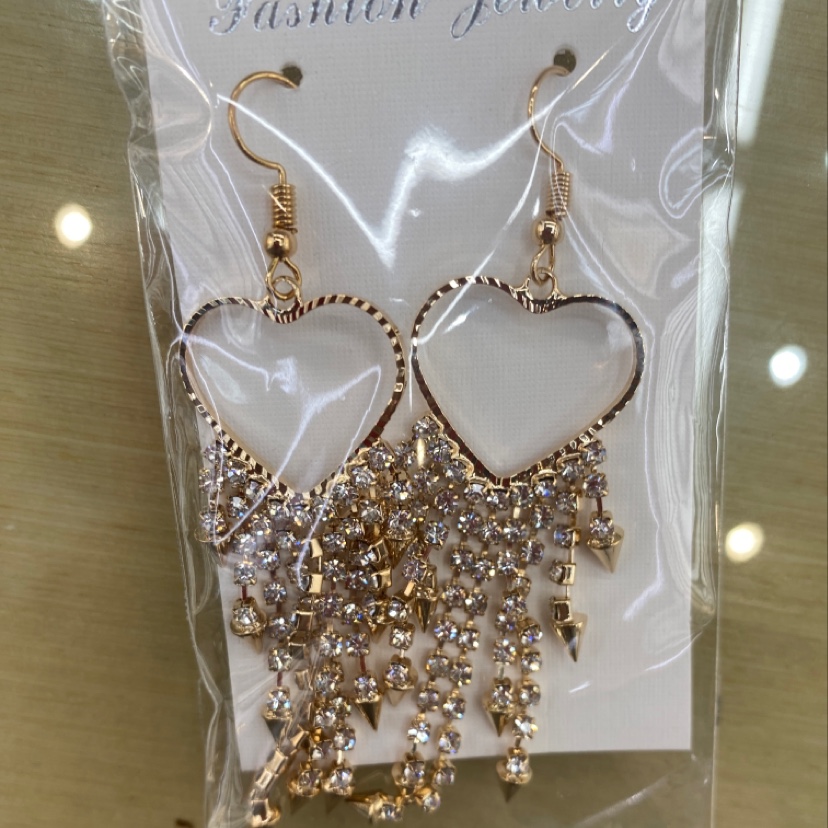 Heart rivet earrings thumbnail