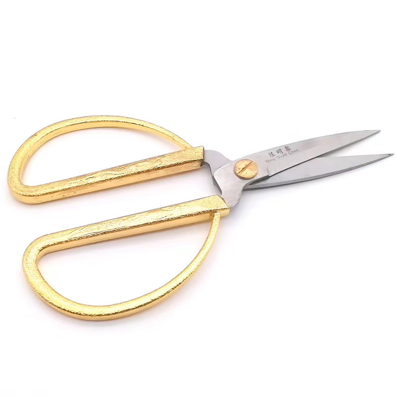 Scissors, scissors, scissors, Longfeng scissors, Tailor Scissors Factory. Wechat: yuyya 13396891896 Application Scenario