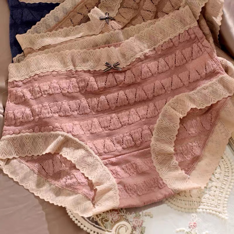 Modal cotton panty ladies in autumn and winter low waist anti-bacterial wavy briefs lace hem thumbnail