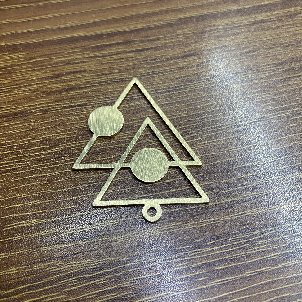 1.5mm aluminum sheet laser cutting oxidation environmental friendly color-fast triangle thumbnail