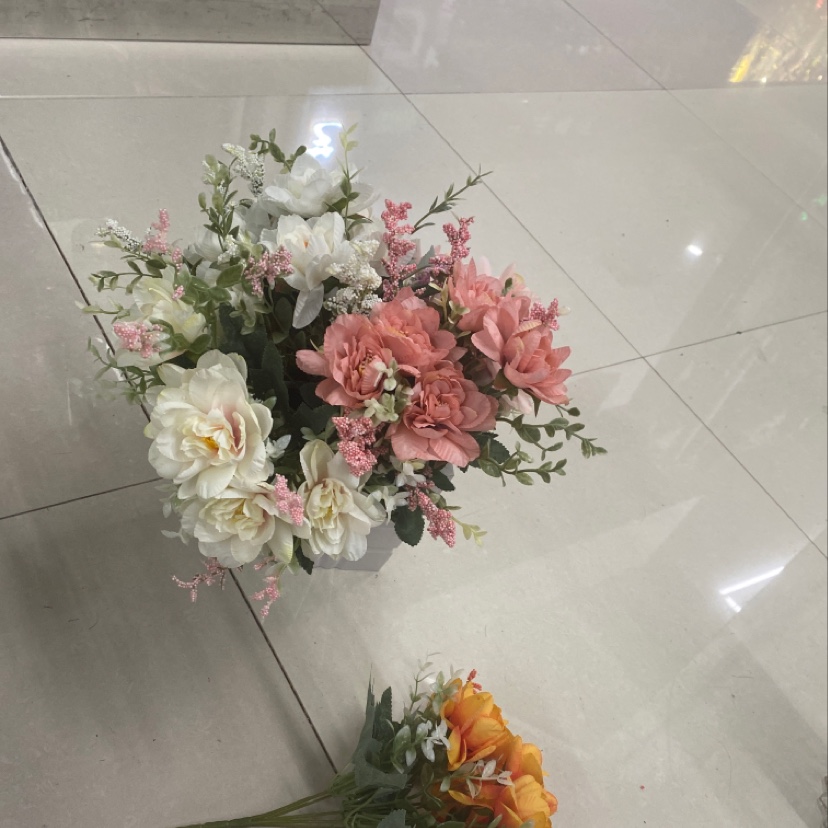 5头小雪雅把束