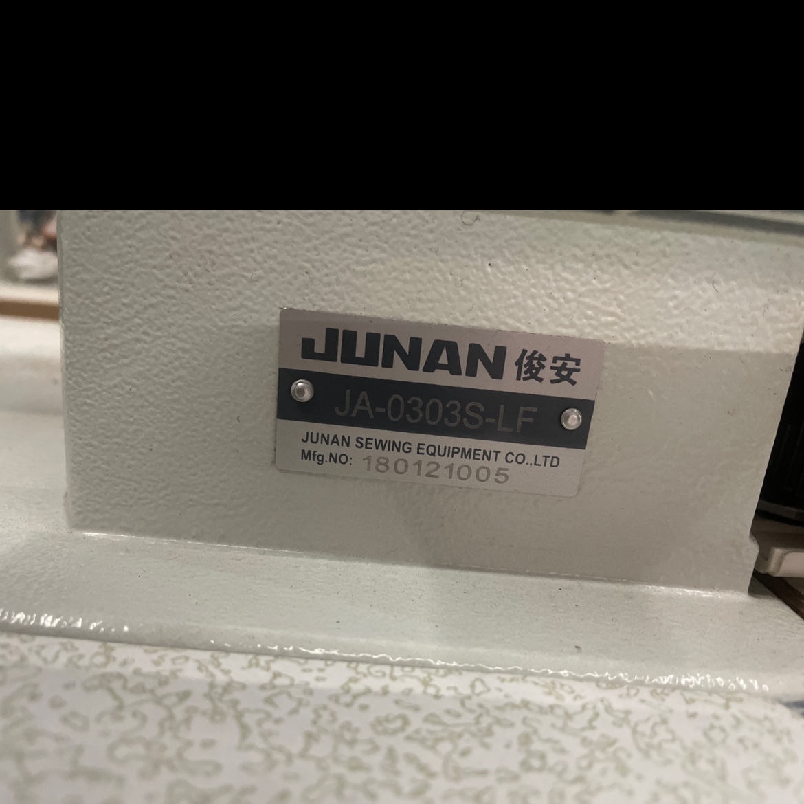 缝纫机/家用缝纫机/缝纫机家用机/小刊七缝纫机/微型缝纫机白底实物图