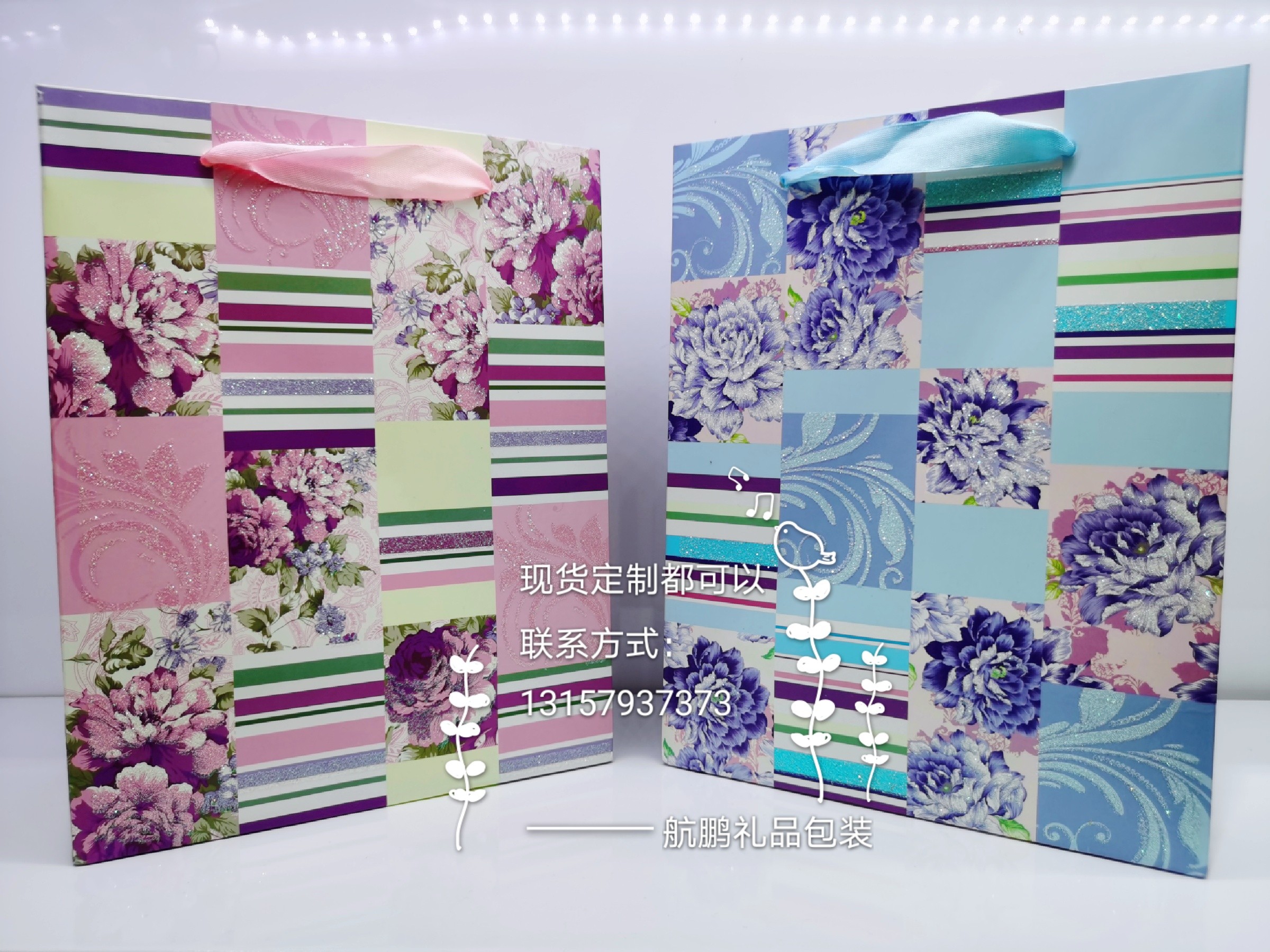 Special offer flower and plant series powder-sprinkled gift bags, fashionable white cardstock handbags, gift bags manufacturer's wholesale in stock detail image 6