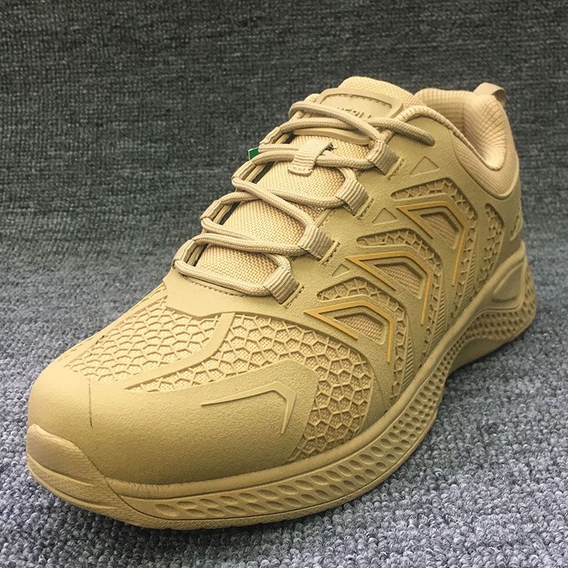 Outdoor mountaineering breathable boots, men's low-top boots, camouflage mountaineering shoes, men's casual shoes Application Scenario