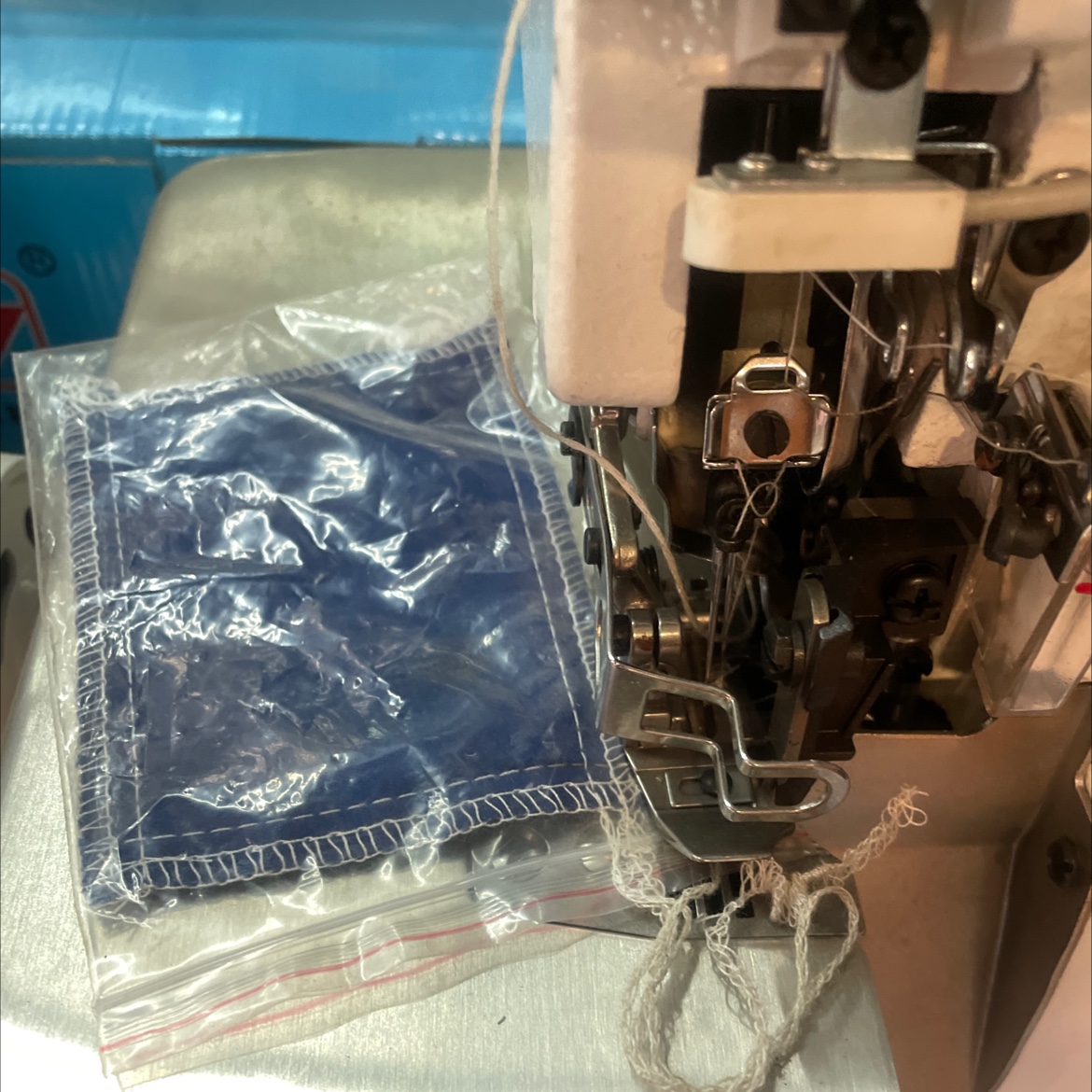 JA-757D Overlock machine details Picture