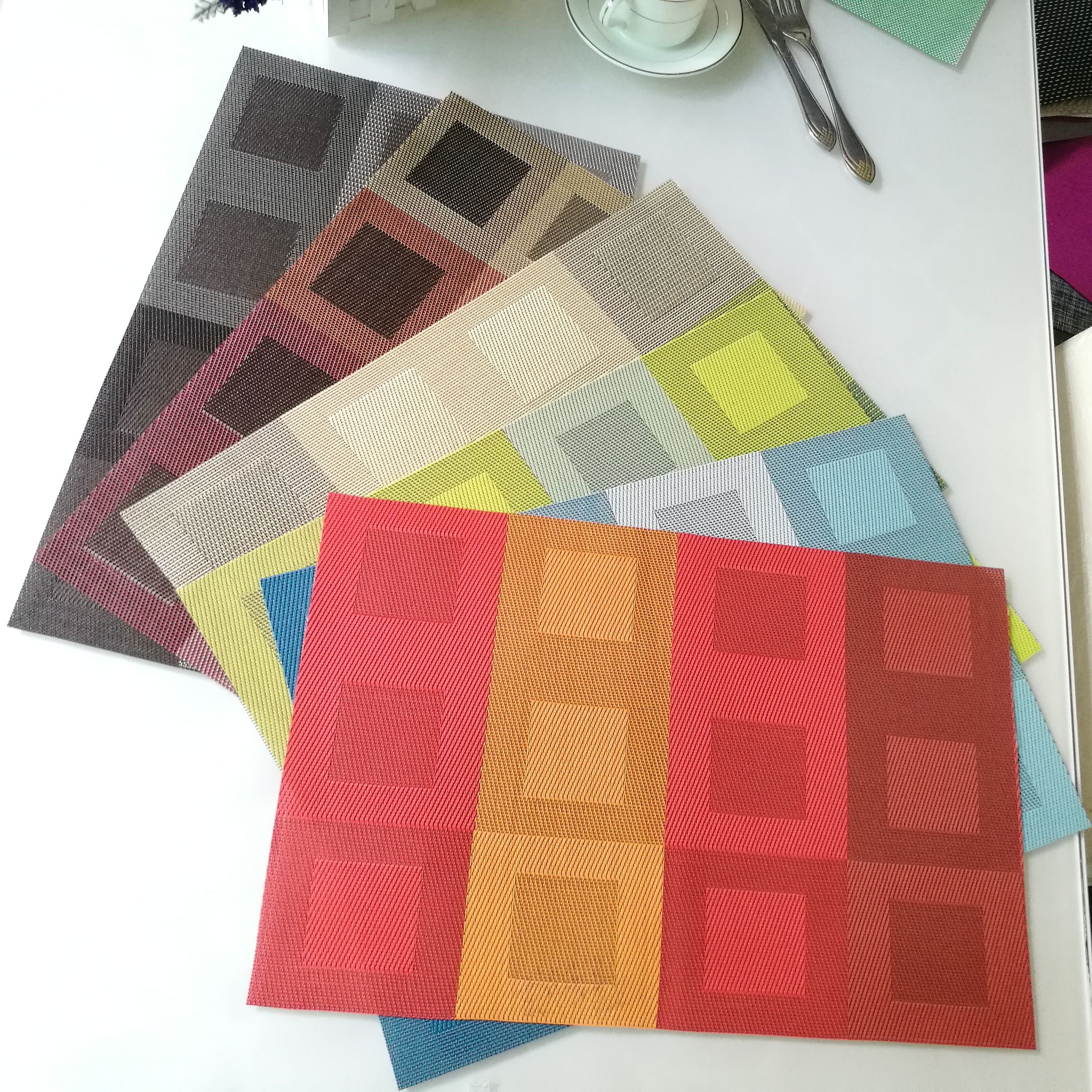 特斯林餐垫章窗系列