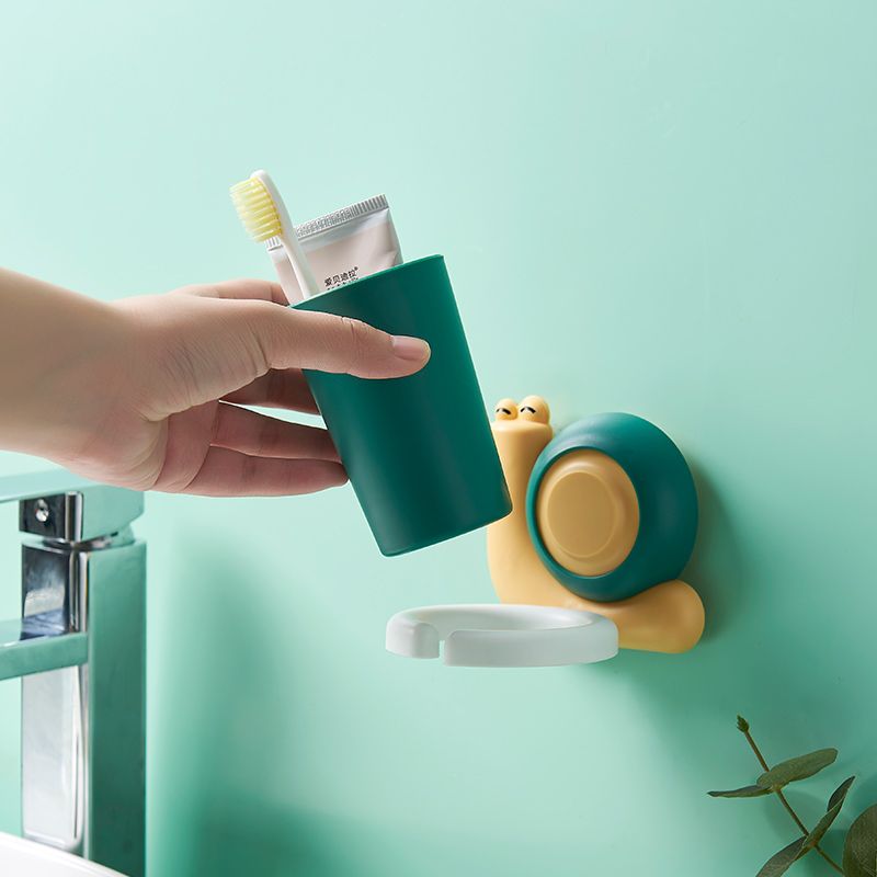 Children's toothbrush holder, non-perforated toothbrush storage rack, cartoon cute toothbrush holder, wall-mounted bathroom washbasin cup holder 44Z71E Application Scenario