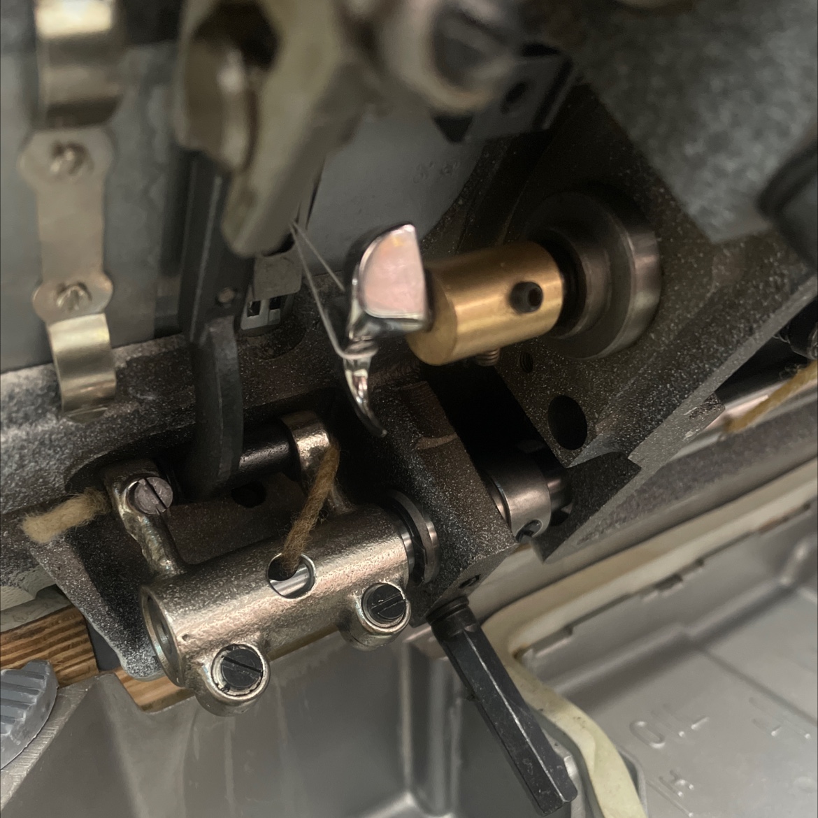 缝纫机/家用缝纫机/缝纫机家用机/小刊七缝纫机/微型缝纫机产品图