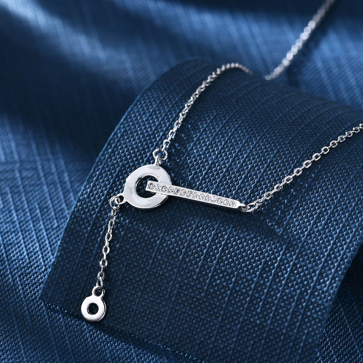 Anton Head Wolf S925 sterling silver cold and elegant style women's necklace, free shipping for orders starting from one piece