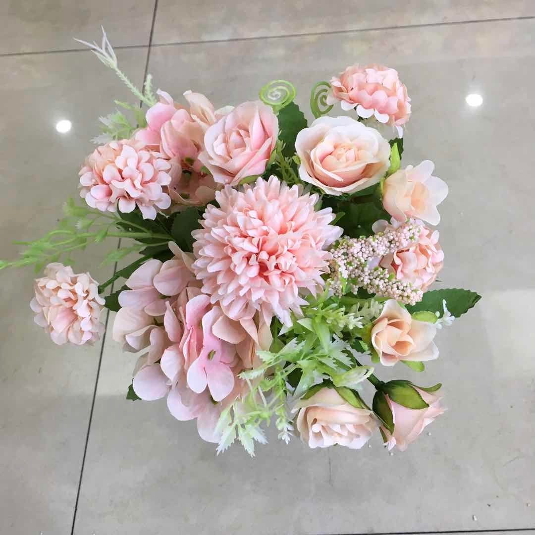 Wholesale of 7-pronged new and beautiful roses for living room artificial flower and artificial flower decoration pic 5